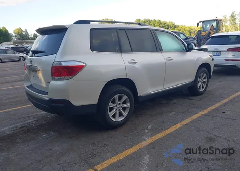 2013 Toyota Highlander Base Plus V6 из США, поврежденный, VIN 5TDBK3EH0DS180120